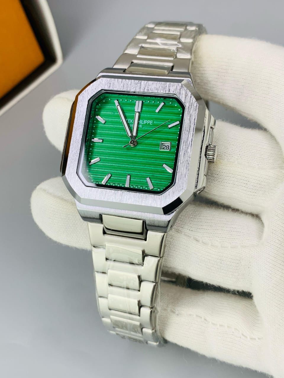 Patek Phillipe Cubitus Date Working With Butterfly Lock