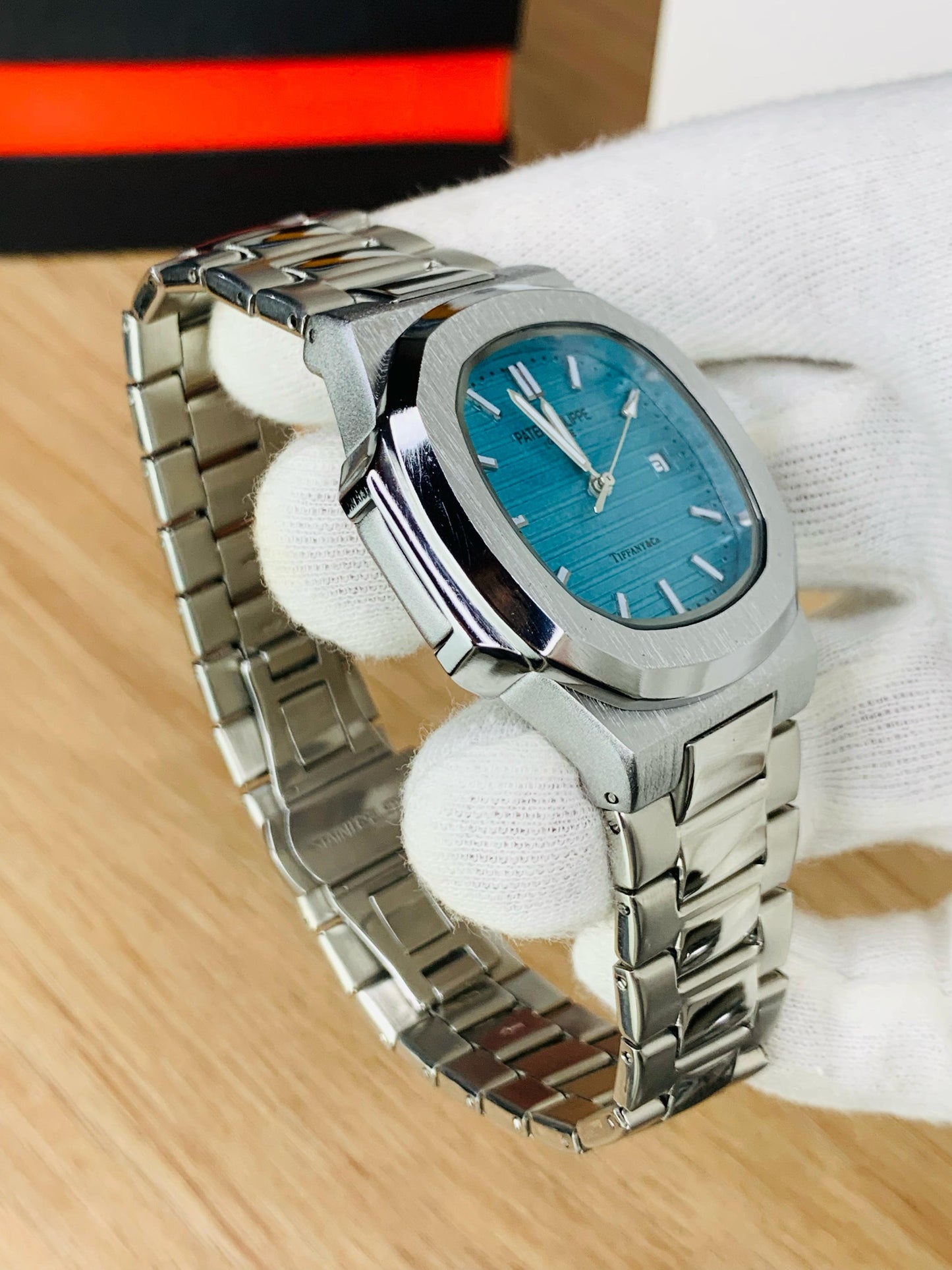 Patek Phillipe Nautilus <Date & Day Working - Decent Look Watch