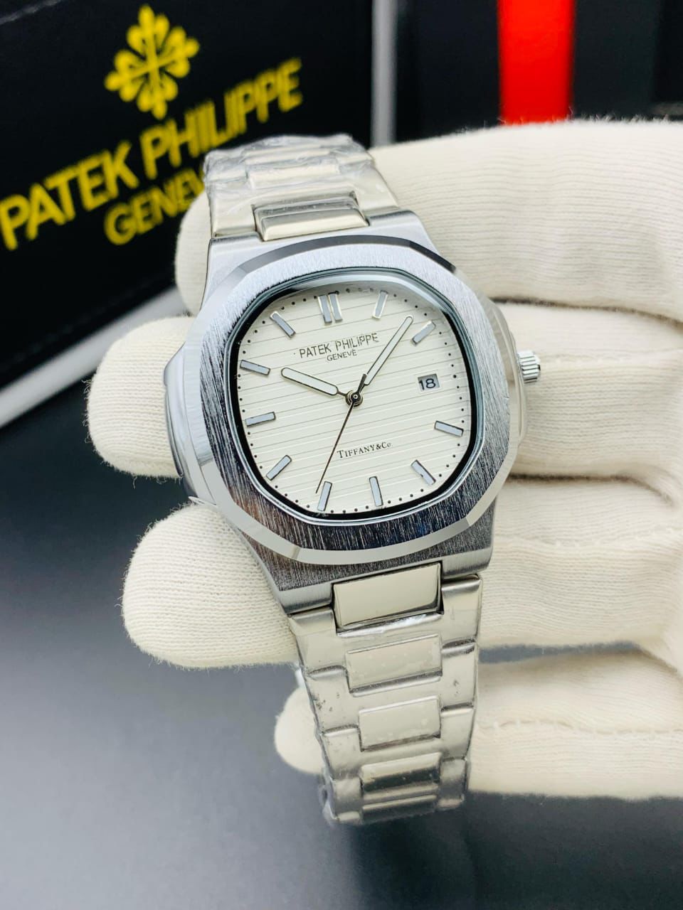 Patek Phillipe Nautilus <Date & Day Working - Decent Look Watch