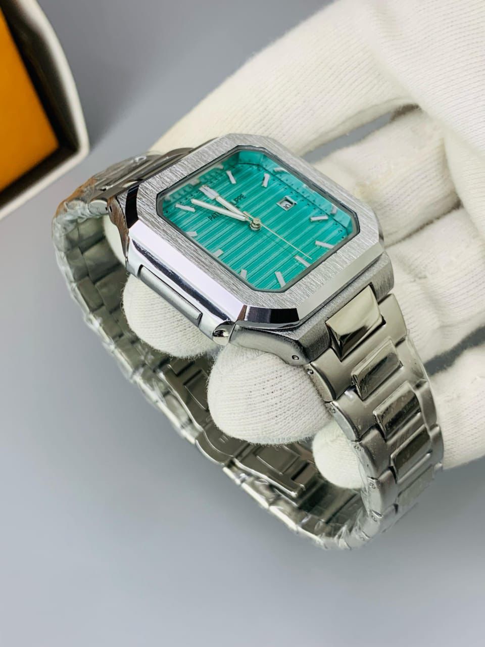 Patek Phillipe Cubitus Date Working With Butterfly Lock